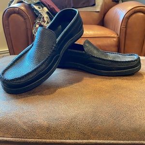 MENS BLACK LEATHER LOAFERS